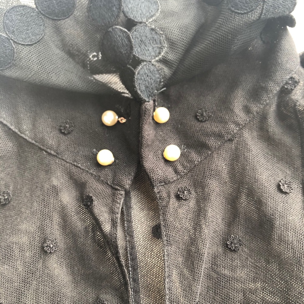 🔶FREE SHIP🔶CHANEL Pearl Button Top - Picture 7 of 15